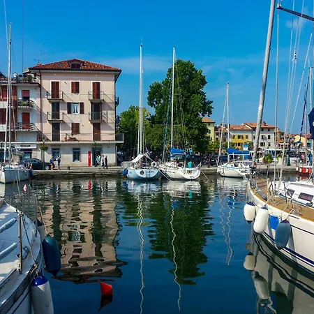 In 40087 Apartamento