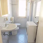 In 40087 *