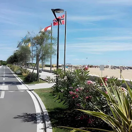 In 40087 Bibione